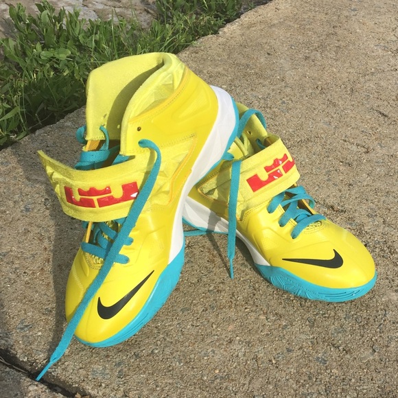 lebron soldier 7 yellow